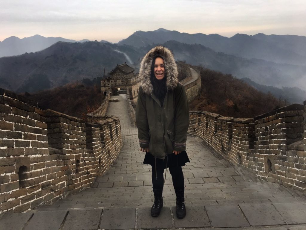 Nic Jordan Away in China Nic Jordan Instagram Chinesische Mauer